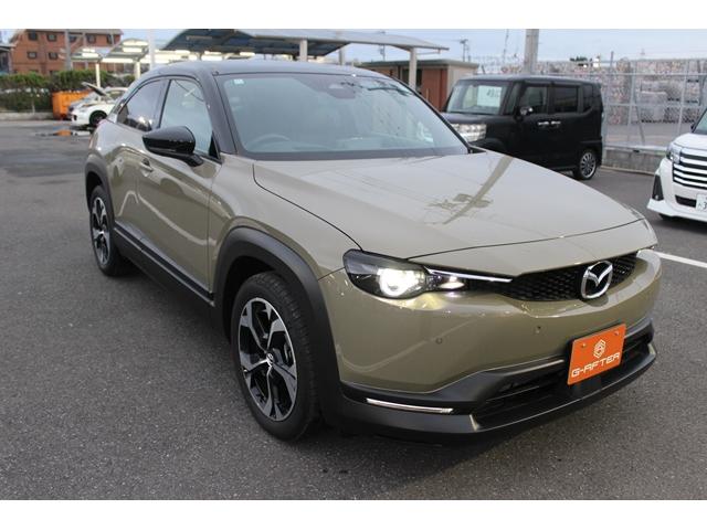 ＭＸ－３０ ナチュラルモノトーン　改良後モデル／純正８．８型ナビ／地デジ／全周囲カメラ／ハーフレザーシート／レーダークルーズ／衝突軽減／純正１８ＡＷ／（21枚目）