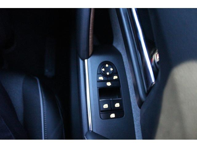 ＭＸ－３０ ナチュラルモノトーン　改良後モデル／純正８．８型ナビ／地デジ／全周囲カメラ／ハーフレザーシート／レーダークルーズ／衝突軽減／純正１８ＡＷ／（49枚目）