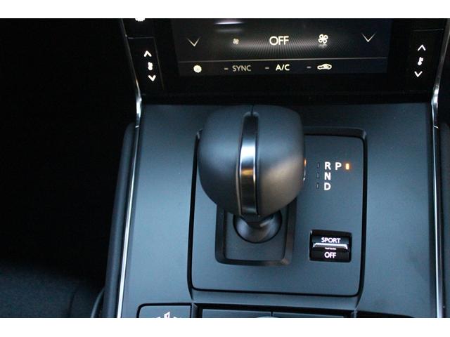 ＭＸ－３０ ナチュラルモノトーン　改良後モデル／純正８．８型ナビ／地デジ／全周囲カメラ／ハーフレザーシート／レーダークルーズ／衝突軽減／純正１８ＡＷ／（51枚目）