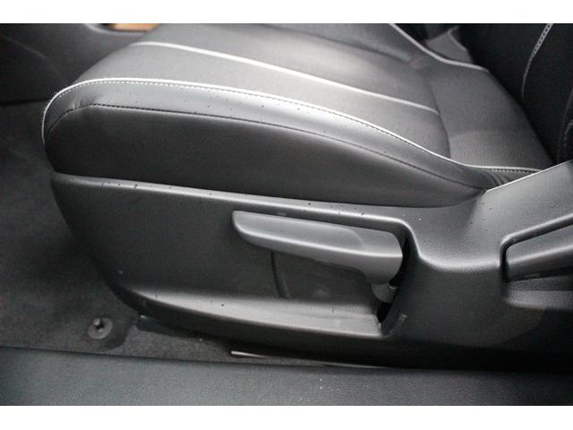 ＭＸ－３０ ナチュラルモノトーン　改良後モデル／純正８．８型ナビ／地デジ／全周囲カメラ／ハーフレザーシート／レーダークルーズ／衝突軽減／純正１８ＡＷ／（67枚目）