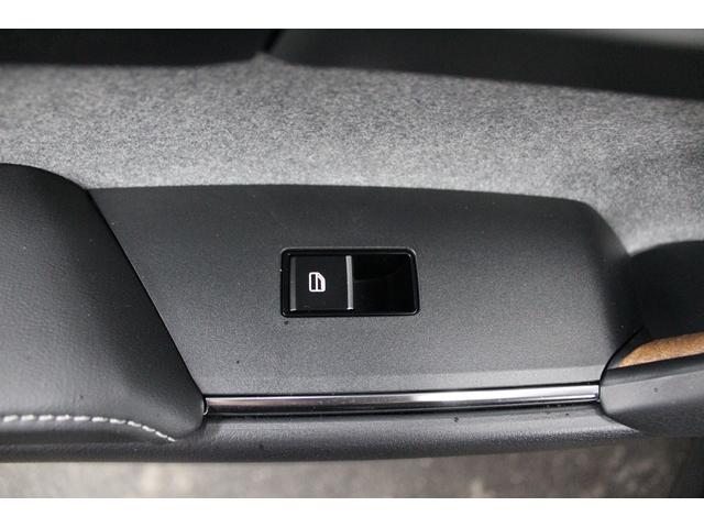 ＭＸ－３０ ナチュラルモノトーン　改良後モデル／純正８．８型ナビ／地デジ／全周囲カメラ／ハーフレザーシート／レーダークルーズ／衝突軽減／純正１８ＡＷ／（68枚目）