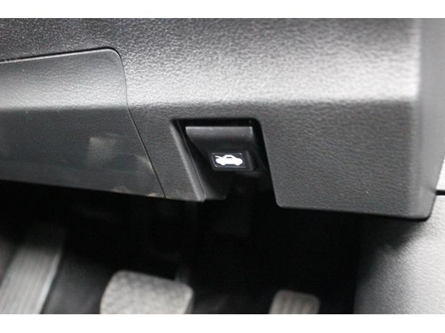 ＭＸ－３０ ナチュラルモノトーン　改良後モデル／純正８．８型ナビ／地デジ／全周囲カメラ／ハーフレザーシート／レーダークルーズ／衝突軽減／純正１８ＡＷ／（71枚目）