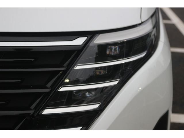 セレナ ハイウェイスターＶ　純正１２．３型ナビ／全周囲カメラ／地デジ／プロパイロット／インテリジェントルームミラー／ワイヤレス充電／衝突軽減／レーダークルーズ／アダプティブＬＥＤヘッドライト／ＥＴＣ２．０／（20枚目）