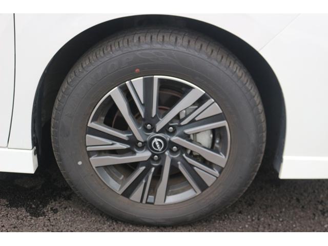 セレナ ハイウェイスターＶ　純正１２．３型ナビ／全周囲カメラ／地デジ／プロパイロット／インテリジェントルームミラー／ワイヤレス充電／衝突軽減／レーダークルーズ／アダプティブＬＥＤヘッドライト／ＥＴＣ２．０／（25枚目）