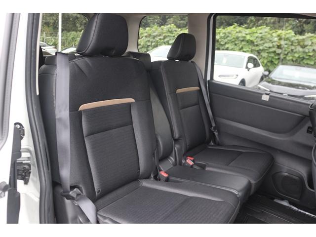 セレナ ハイウェイスターＶ　純正１２．３型ナビ／全周囲カメラ／地デジ／プロパイロット／インテリジェントルームミラー／ワイヤレス充電／衝突軽減／レーダークルーズ／アダプティブＬＥＤヘッドライト／ＥＴＣ２．０／（33枚目）