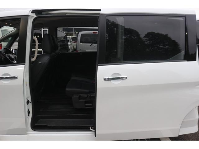 セレナ ハイウェイスターＶ　純正１２．３型ナビ／全周囲カメラ／地デジ／プロパイロット／インテリジェントルームミラー／ワイヤレス充電／衝突軽減／レーダークルーズ／アダプティブＬＥＤヘッドライト／ＥＴＣ２．０／（41枚目）