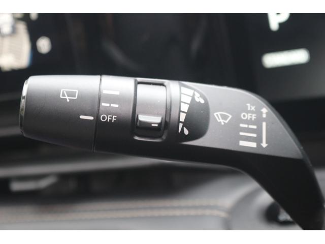 セレナ ハイウェイスターＶ　純正１２．３型ナビ／全周囲カメラ／地デジ／プロパイロット／インテリジェントルームミラー／ワイヤレス充電／衝突軽減／レーダークルーズ／アダプティブＬＥＤヘッドライト／ＥＴＣ２．０／（49枚目）