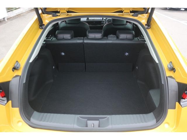プリウス Ｚ　純正１２．３型ナビ／地デジ／全周囲カメラ／シートヒーター／パワーシート／デジタルインナーミラー／レーダークルーズ／ブラインドスポットモニター／（33枚目）