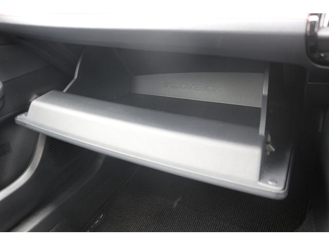 プリウス Ｚ　純正１２．３型ナビ／地デジ／全周囲カメラ／シートヒーター／パワーシート／デジタルインナーミラー／レーダークルーズ／ブラインドスポットモニター／（65枚目）