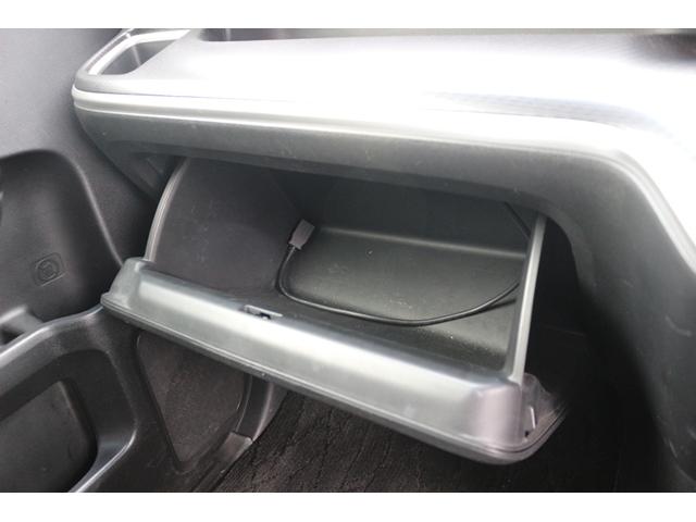 ステップワゴンスパーダ スパーダハイブリッド　Ｇ・ＥＸ　ホンダセンシング　社外９型ナビ／バックカメラ／両側電動／衝突軽減ブレーキ／レーダークルーズコントロール／ＬＥＤヘッドライト／ＥＴＣ／シートヒーター／（65枚目）