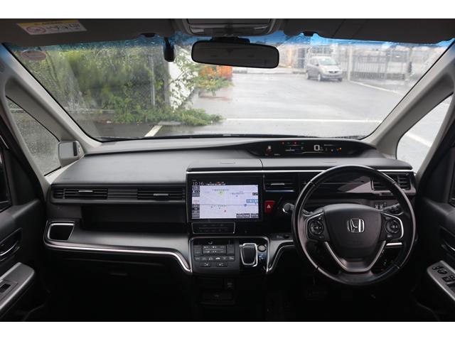 ステップワゴンスパーダ ｅ：ＨＥＶスパーダ　Ｇ・ＥＸ　ホンダセンシング　禁煙車　後席モニター　純正１０型ナビ　フルセグＴＶ　バックカメラ　両側電動スライドドア　わくわくゲート　衝突軽減　レーダークルーズ　ＬＥＤヘッドランプ　ＥＴＣ２．０　前席シートヒーター　スマートキー（19枚目）