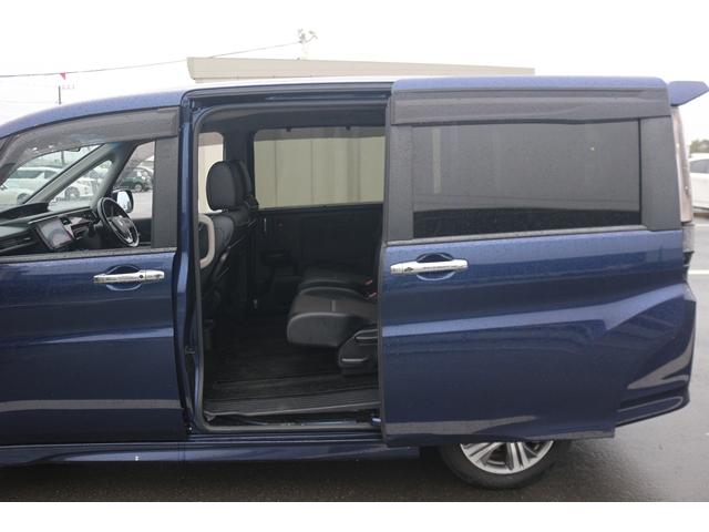 ステップワゴンスパーダ ｅ：ＨＥＶスパーダ　Ｇ・ＥＸ　ホンダセンシング　禁煙車　後席モニター　純正１０型ナビ　フルセグＴＶ　バックカメラ　両側電動スライドドア　わくわくゲート　衝突軽減　レーダークルーズ　ＬＥＤヘッドランプ　ＥＴＣ２．０　前席シートヒーター　スマートキー（43枚目）