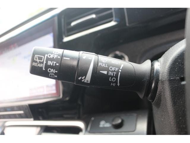 ステップワゴンスパーダ ｅ：ＨＥＶスパーダ　Ｇ・ＥＸ　ホンダセンシング　禁煙車　後席モニター　純正１０型ナビ　フルセグＴＶ　バックカメラ　両側電動スライドドア　わくわくゲート　衝突軽減　レーダークルーズ　ＬＥＤヘッドランプ　ＥＴＣ２．０　前席シートヒーター　スマートキー（49枚目）