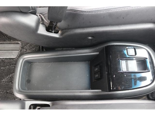 ステップワゴンスパーダ ｅ：ＨＥＶスパーダ　Ｇ・ＥＸ　ホンダセンシング　禁煙車　後席モニター　純正１０型ナビ　フルセグＴＶ　バックカメラ　両側電動スライドドア　わくわくゲート　衝突軽減　レーダークルーズ　ＬＥＤヘッドランプ　ＥＴＣ２．０　前席シートヒーター　スマートキー（67枚目）