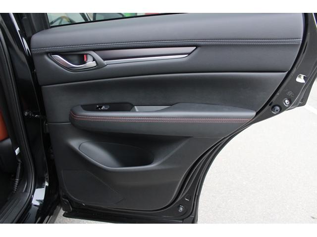 ＣＸ－５ ２０Ｓ　レトロスポーツエディション　ハーフレザーシート／純正８．８型ナビ／地デジ／全周囲カメラ／レーダークルーズ／衝突軽減／パワーシート／シートヒーター／（29枚目）