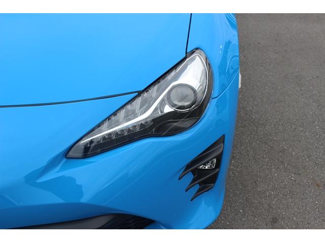 ８６ ＧＴ　６ＭＴ／純正ナビ／地デジ／バックカメラ／クルーズコントロール／ＬＥＤヘッドライト／ＥＴＣ／純正１７ＡＷ／Ｂｌｕｅｔｏｏｔｈ接続／プッシュスタート／ＨＫＳマフラー／（18枚目）
