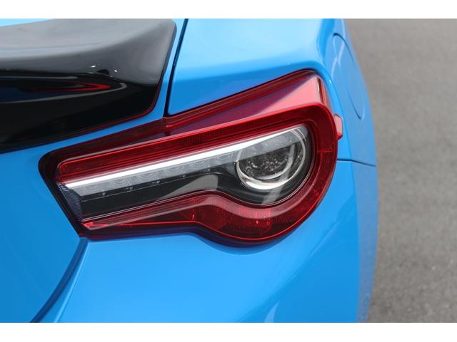 ８６ ＧＴ　６ＭＴ／純正ナビ／地デジ／バックカメラ／クルーズコントロール／ＬＥＤヘッドライト／ＥＴＣ／純正１７ＡＷ／Ｂｌｕｅｔｏｏｔｈ接続／プッシュスタート／ＨＫＳマフラー／（20枚目）