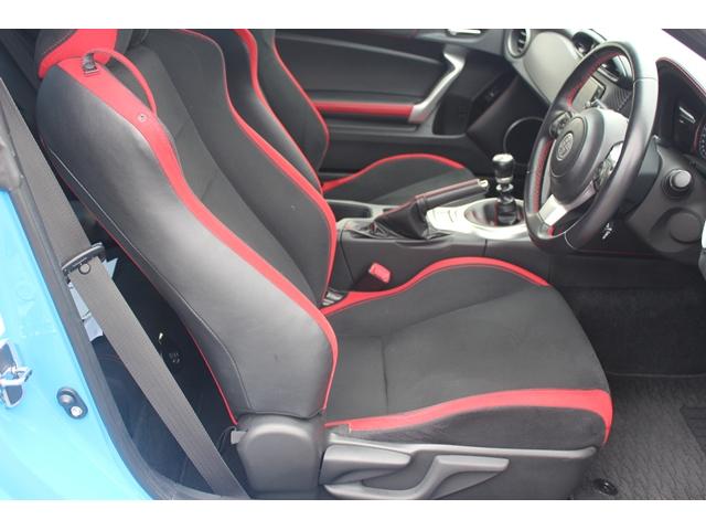 ８６ ＧＴ　６ＭＴ／純正ナビ／地デジ／バックカメラ／クルーズコントロール／ＬＥＤヘッドライト／ＥＴＣ／純正１７ＡＷ／Ｂｌｕｅｔｏｏｔｈ接続／プッシュスタート／ＨＫＳマフラー／（30枚目）