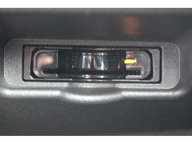 ハイエースワゴン 後席モニター/社外ナビ/地デジ/バックカメラ/社外エアロ/片側電動パワースライドドア/ETC/bluetooth接続(6枚目)