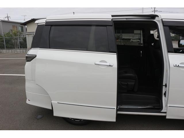 NISSAN ELGRAND 250HIGHWAY STAR PREMIUM URBAN CHROME