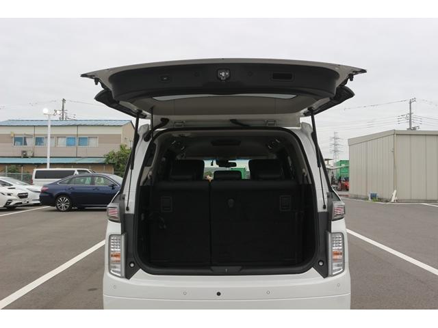 NISSAN ELGRAND 250HIGHWAY STAR PREMIUM URBAN CHROME