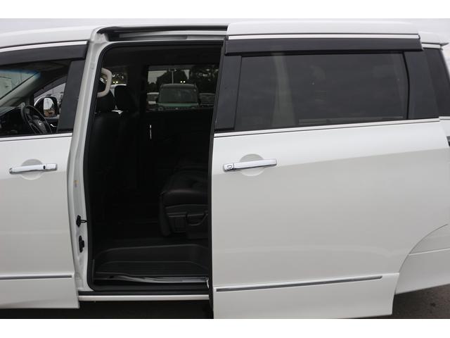 NISSAN ELGRAND 250HIGHWAY STAR PREMIUM URBAN CHROME