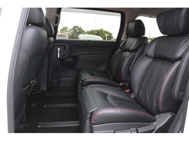 NISSAN ELGRAND 250HIGHWAY STAR PREMIUM URBAN CHROME
