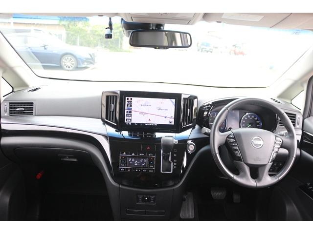 NISSAN ELGRAND 250HIGHWAY STAR PREMIUM URBAN CHROME