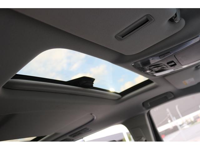 アルファード 2.5S 令和2年登録 ツインムーンルーフ 純正9型ナビ バックカメラ 両側電動スライドドア クルーズコントロール 衝突軽減ブレーキ LEDヘッドライト 純正18インチAW ETC(3枚目)