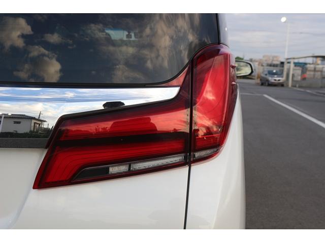 アルファード 2.5S 令和2年登録 ツインムーンルーフ 純正9型ナビ バックカメラ 両側電動スライドドア クルーズコントロール 衝突軽減ブレーキ LEDヘッドライト 純正18インチAW ETC(20枚目)