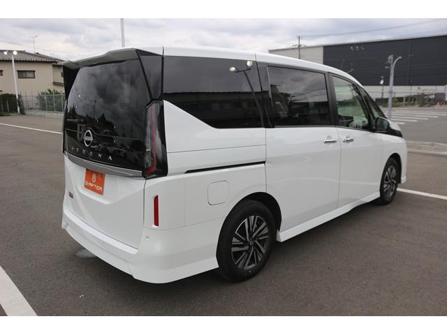 セレナ ハイウェイスターV レンタアップ/純正12.3型ナビ/12.3型デジタルメーター/全周囲カメラ/プロパイロット/デジタルミラー/LEDヘッドライト/ワイヤレス充電/(13枚目)