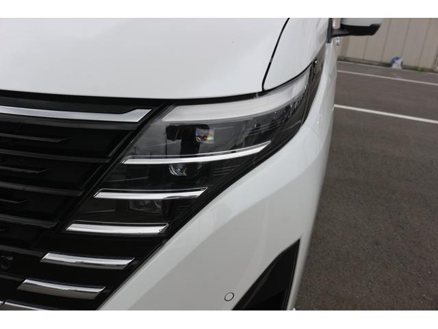 セレナ ハイウェイスターV レンタアップ/純正12.3型ナビ/12.3型デジタルメーター/全周囲カメラ/プロパイロット/デジタルミラー/LEDヘッドライト/ワイヤレス充電/(19枚目)