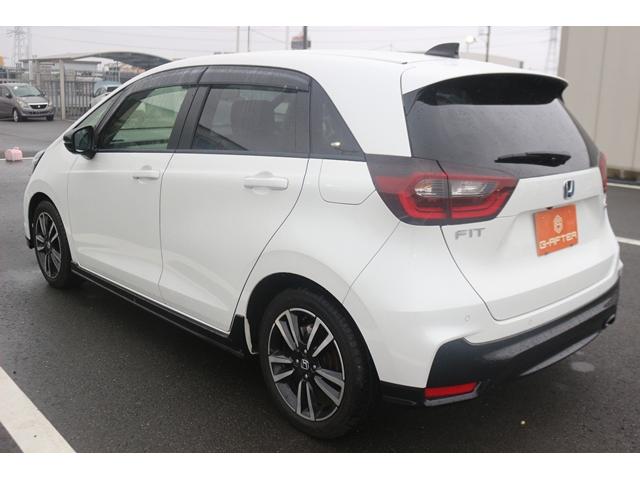 フィット e:HEV RS 禁煙車 純正9型ナビ 地デジ バックカメラ レーダークルーズ ホンダセンシング ETC LEDヘッドライト 純正16AW Bluetooth接続 イエローステッチ入革巻きハンドル(8枚目)