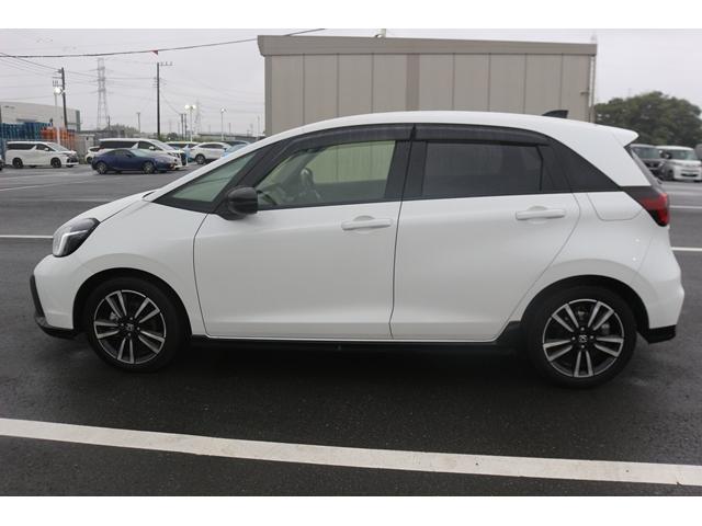 フィット e:HEV RS 禁煙車 純正9型ナビ 地デジ バックカメラ レーダークルーズ ホンダセンシング ETC LEDヘッドライト 純正16AW Bluetooth接続 イエローステッチ入革巻きハンドル(9枚目)