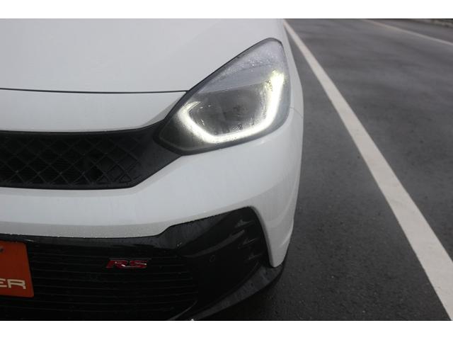 フィット e:HEV RS 禁煙車 純正9型ナビ 地デジ バックカメラ レーダークルーズ ホンダセンシング ETC LEDヘッドライト 純正16AW Bluetooth接続 イエローステッチ入革巻きハンドル(13枚目)