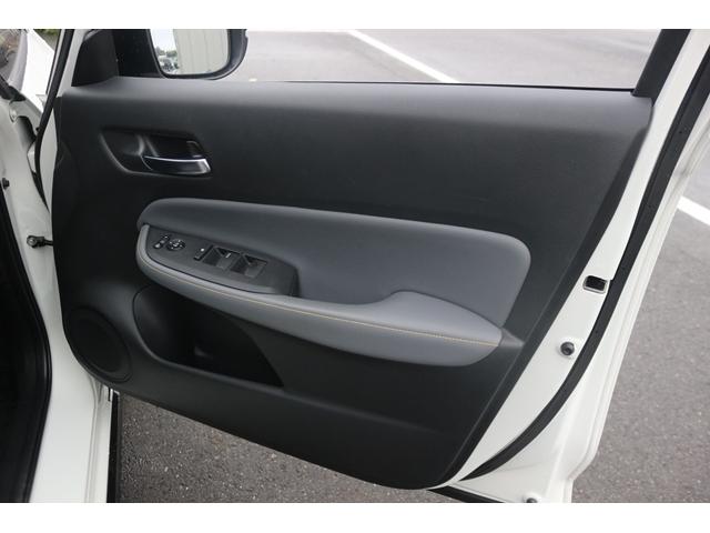 フィット e:HEV RS 禁煙車 純正9型ナビ 地デジ バックカメラ レーダークルーズ ホンダセンシング ETC LEDヘッドライト 純正16AW Bluetooth接続 イエローステッチ入革巻きハンドル(23枚目)