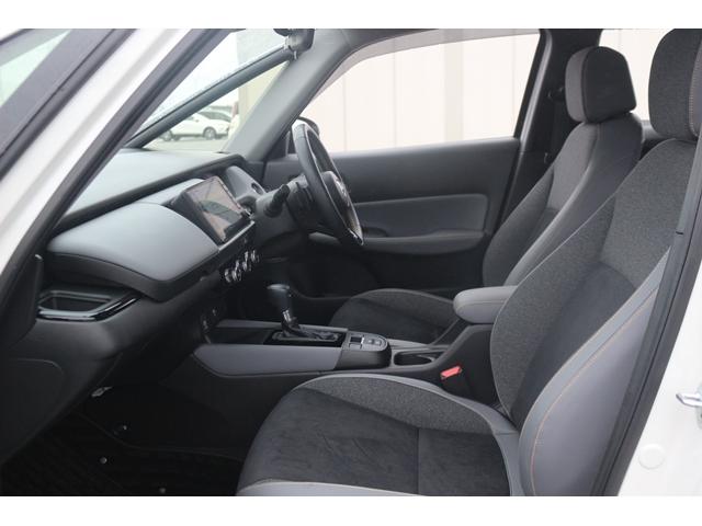 フィット e:HEV RS 禁煙車 純正9型ナビ 地デジ バックカメラ レーダークルーズ ホンダセンシング ETC LEDヘッドライト 純正16AW Bluetooth接続 イエローステッチ入革巻きハンドル(36枚目)