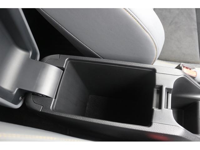 フィット e:HEV RS 禁煙車 純正9型ナビ 地デジ バックカメラ レーダークルーズ ホンダセンシング ETC LEDヘッドライト 純正16AW Bluetooth接続 イエローステッチ入革巻きハンドル(56枚目)