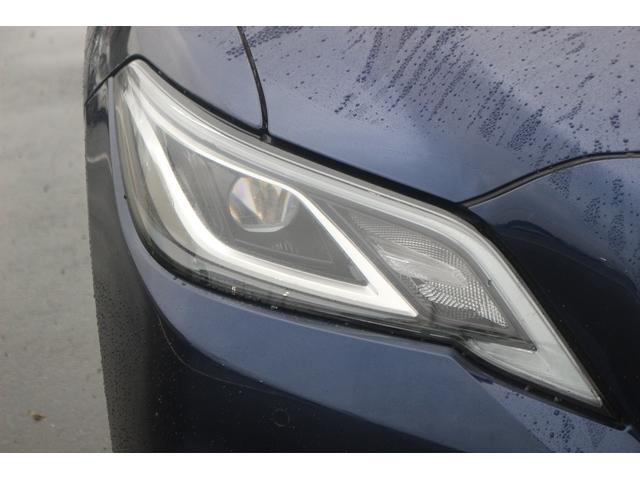 クラウンハイブリッド S Cパッケージ 禁煙車 セーフティセンス イージークローザー ベージュ革シート ETC2.0 純正8インチナビ ブラインドスポット 前席パワーシート 前席シートヒーター バックカメラ フルセグ LEDヘッドランプ(12枚目)