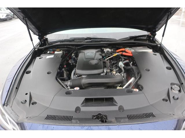 クラウンハイブリッド S Cパッケージ 禁煙車 セーフティセンス イージークローザー ベージュ革シート ETC2.0 純正8インチナビ ブラインドスポット 前席パワーシート 前席シートヒーター バックカメラ フルセグ LEDヘッドランプ(20枚目)