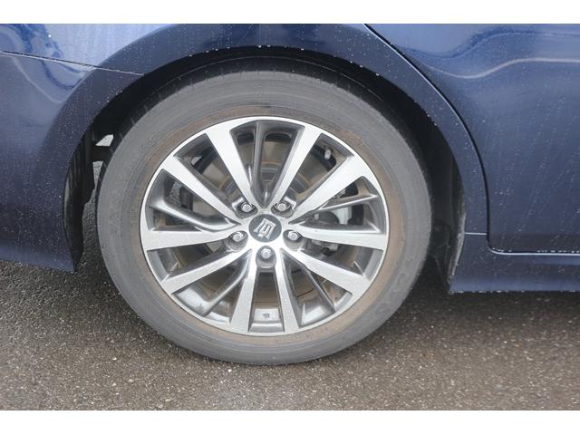 クラウンハイブリッド S Cパッケージ 禁煙車 セーフティセンス イージークローザー ベージュ革シート ETC2.0 純正8インチナビ ブラインドスポット 前席パワーシート 前席シートヒーター バックカメラ フルセグ LEDヘッドランプ(31枚目)