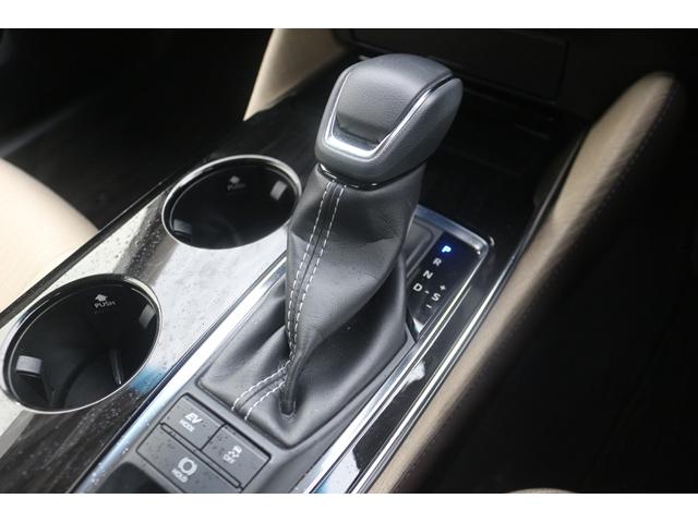 クラウンハイブリッド S Cパッケージ 禁煙車 セーフティセンス イージークローザー ベージュ革シート ETC2.0 純正8インチナビ ブラインドスポット 前席パワーシート 前席シートヒーター バックカメラ フルセグ LEDヘッドランプ(56枚目)