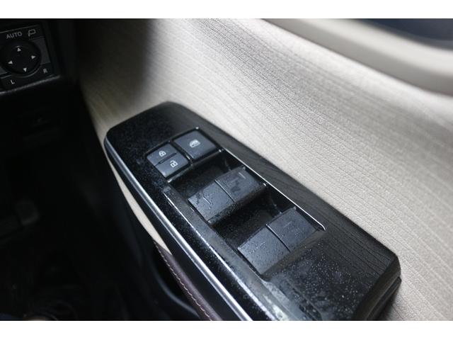 クラウンハイブリッド S Cパッケージ 禁煙車 セーフティセンス イージークローザー ベージュ革シート ETC2.0 純正8インチナビ ブラインドスポット 前席パワーシート 前席シートヒーター バックカメラ フルセグ LEDヘッドランプ(63枚目)