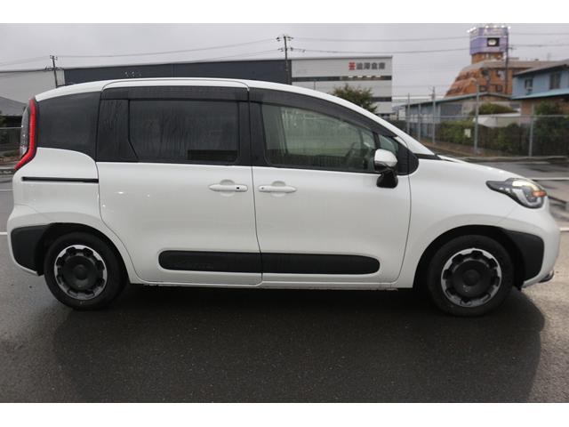 シエンタ ハイブリッドZ 禁煙車 走行7000Km OP10.5インチディスプレイナビ フルセグ パノラミックビューモニター 両側パワースライドドア レーダークルーズ ETC2.0 BSM LEDヘッドランプ(5枚目)