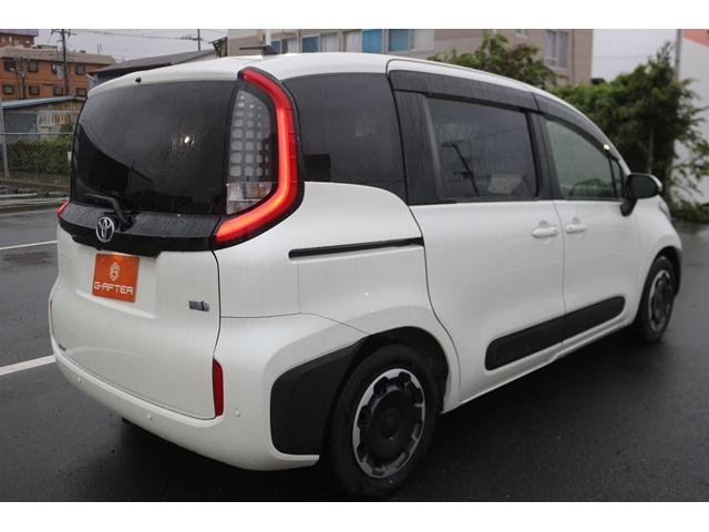 シエンタ ハイブリッドZ 禁煙車 走行7000Km OP10.5インチディスプレイナビ フルセグ パノラミックビューモニター 両側パワースライドドア レーダークルーズ ETC2.0 BSM LEDヘッドランプ(6枚目)