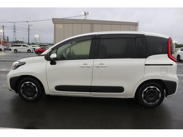 シエンタ ハイブリッドZ 禁煙車 走行7000Km OP10.5インチディスプレイナビ フルセグ パノラミックビューモニター 両側パワースライドドア レーダークルーズ ETC2.0 BSM LEDヘッドランプ(9枚目)