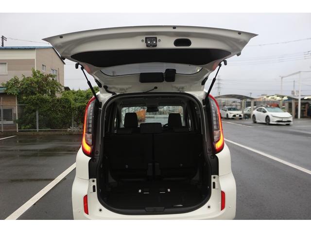 シエンタ ハイブリッドZ 禁煙車 走行7000Km OP10.5インチディスプレイナビ フルセグ パノラミックビューモニター 両側パワースライドドア レーダークルーズ ETC2.0 BSM LEDヘッドランプ(29枚目)