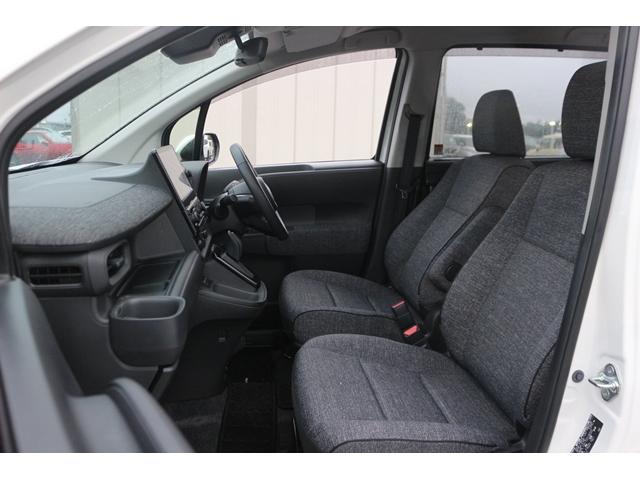 シエンタ ハイブリッドZ 禁煙車 走行7000Km OP10.5インチディスプレイナビ フルセグ パノラミックビューモニター 両側パワースライドドア レーダークルーズ ETC2.0 BSM LEDヘッドランプ(35枚目)