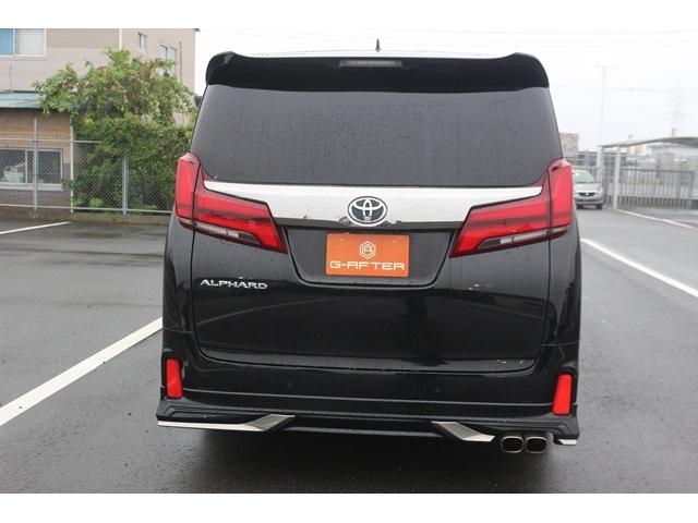 アルファード ２．５Ｓ　タイプゴールド　禁煙車　モデリスタエアロ　シグネチャーイルミ　後席モニター　３眼ＬＥＤヘッドライト　純正９型ナビ　バックカメラ　ＤＶＤデッキ　衝突軽減　電動リヤゲート　両側電動スライドドア　レーダークルーズ（10枚目）