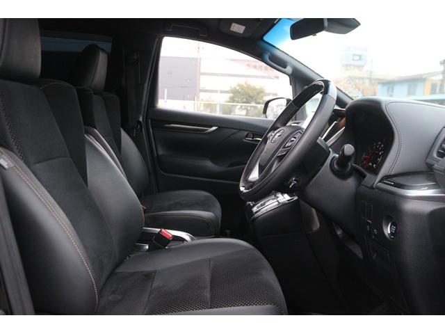 アルファード ２．５Ｓ　タイプゴールド　禁煙車　モデリスタエアロ　シグネチャーイルミ　後席モニター　３眼ＬＥＤヘッドライト　純正９型ナビ　バックカメラ　ＤＶＤデッキ　衝突軽減　電動リヤゲート　両側電動スライドドア　レーダークルーズ（14枚目）